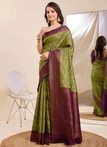 Green Color Eye Catching Kanjivaram Silk Saree For Indian Wedding
